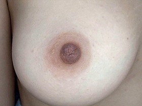 300人の乳首 第2集　サンプル画像10